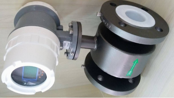 電磁流量計內(nèi)襯注塑加工的創(chuàng)新應(yīng)用與材料選擇