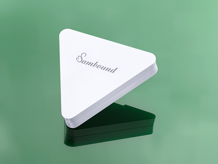 白色三角形空眼影盒包材加工注塑 白色三角形空眼影盒包材加工注塑